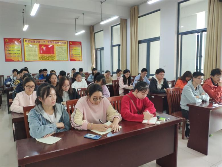 2019-10-30理公司召开“不忘初心、牢记使命”员工管理座谈会.jpg
